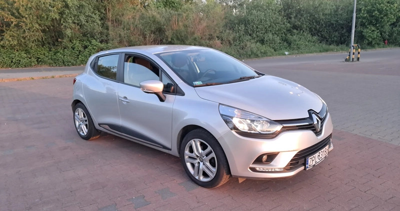 Renault Clio cena 42900 przebieg: 42103, rok produkcji 2019 z Szczecin małe 211